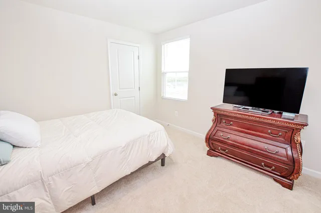 $2,750 | 17 Changing Season Way, Hedgesville, WV 25427