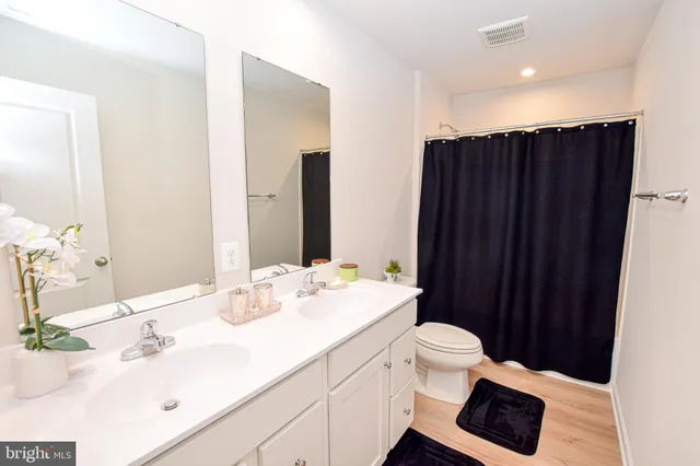 $2,750 | 17 Changing Season Way, Hedgesville, WV 25427