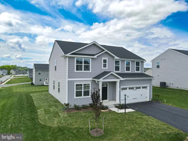 $2,750 | 17 Changing Season Way, Hedgesville, WV 25427