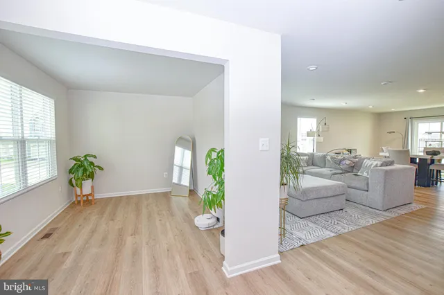 $2,750 | 17 Changing Season Way, Hedgesville, WV 25427