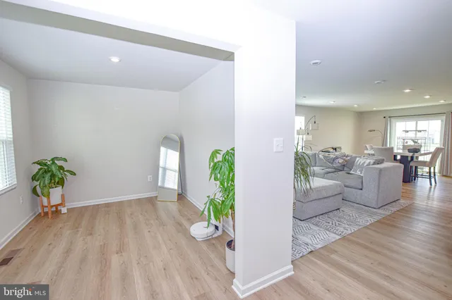 $2,750 | 17 Changing Season Way, Hedgesville, WV 25427