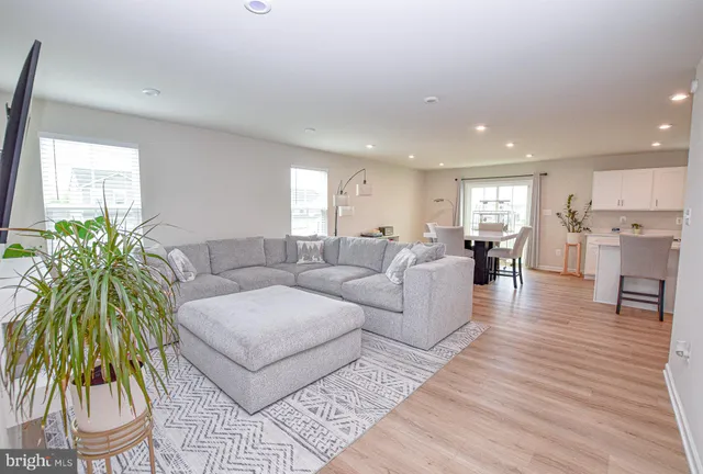 $2,750 | 17 Changing Season Way, Hedgesville, WV 25427