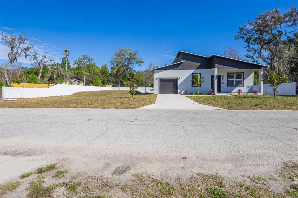 9912 Golden Loop New Port Richey, FL 34654 - Photo 4 of 51