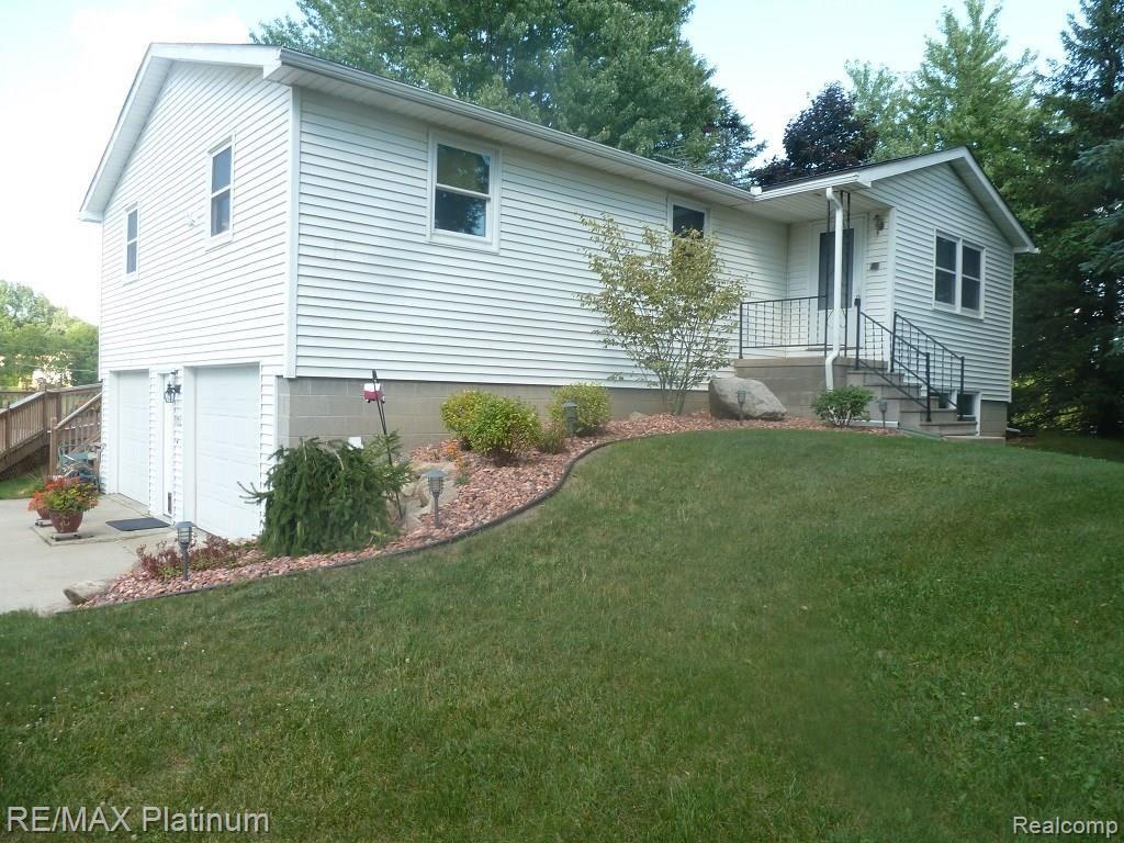 1511 Swarthout Road Pinckney, MI 48169 - Photo 1 of 24 Front