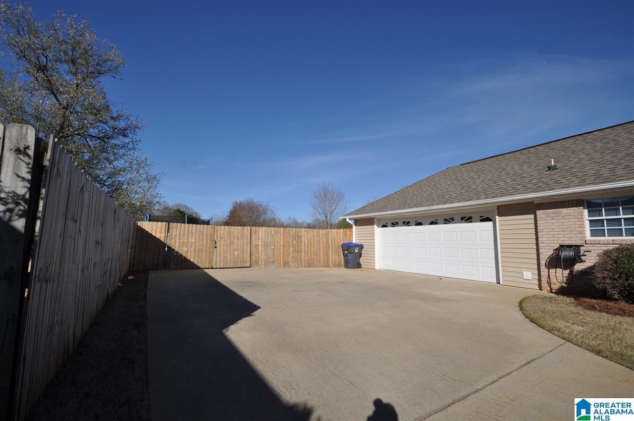 182 Silverstone Lane Alabaster, AL 35007 - Photo 17 of 21