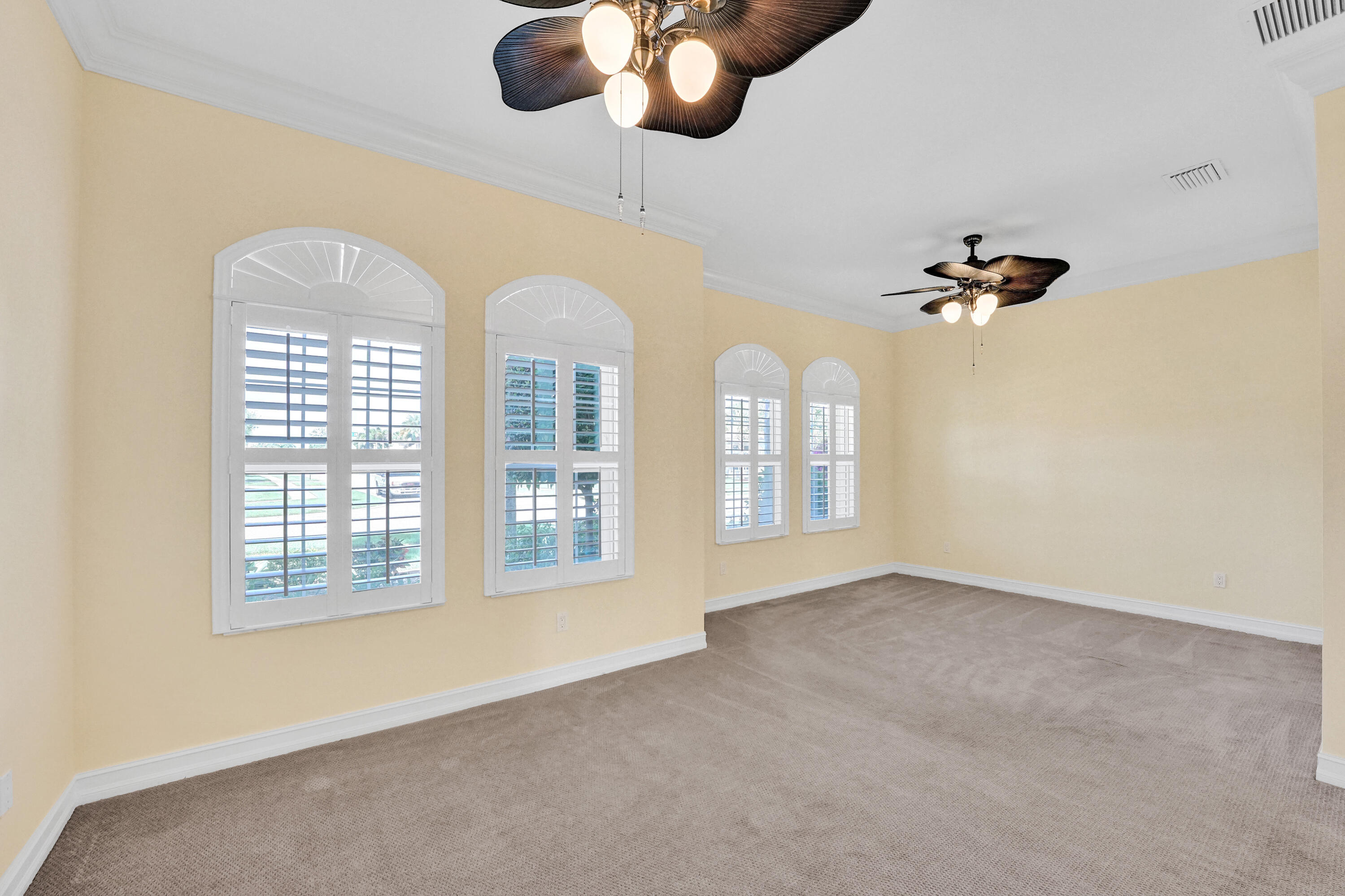 10720 Whitewind Circle Boynton Beach, FL 33473 - Photo 19 of 35 RJP02669