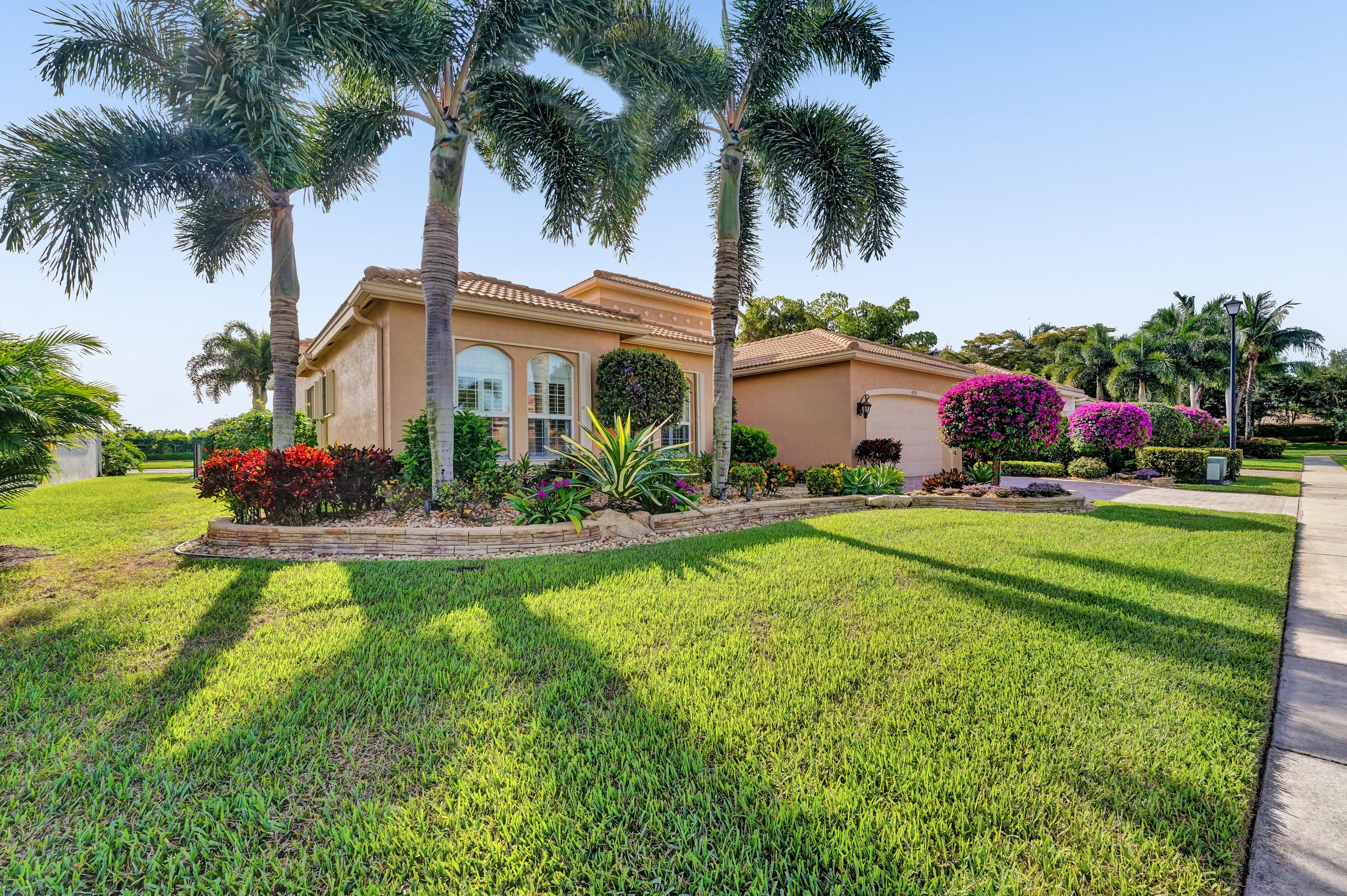 10720 Whitewind Circle Boynton Beach, FL 33473 - Photo 3 of 35 RJP02609