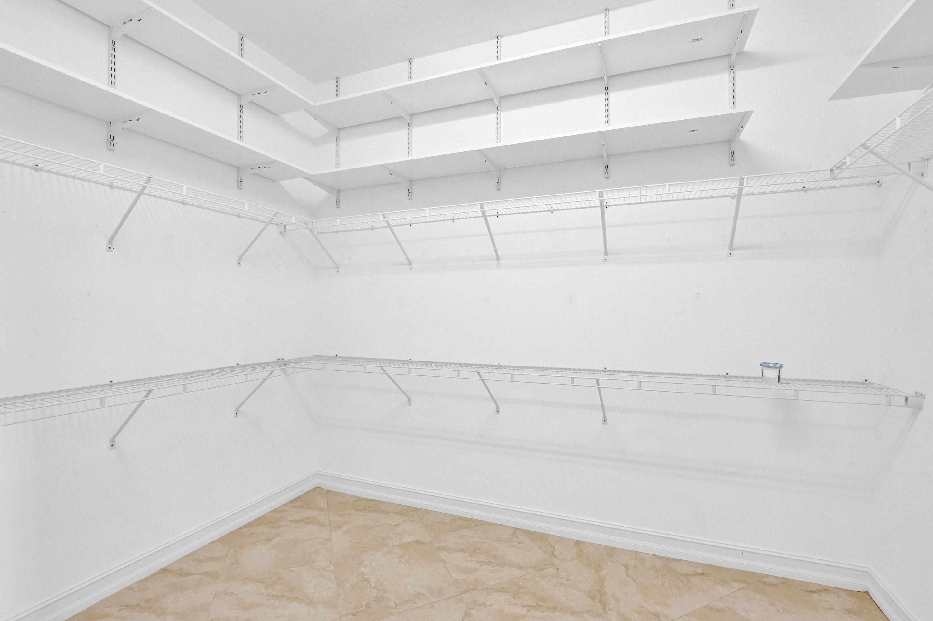 10720 Whitewind Circle Boynton Beach, FL 33473 - Photo 27 of 35 RJP02756