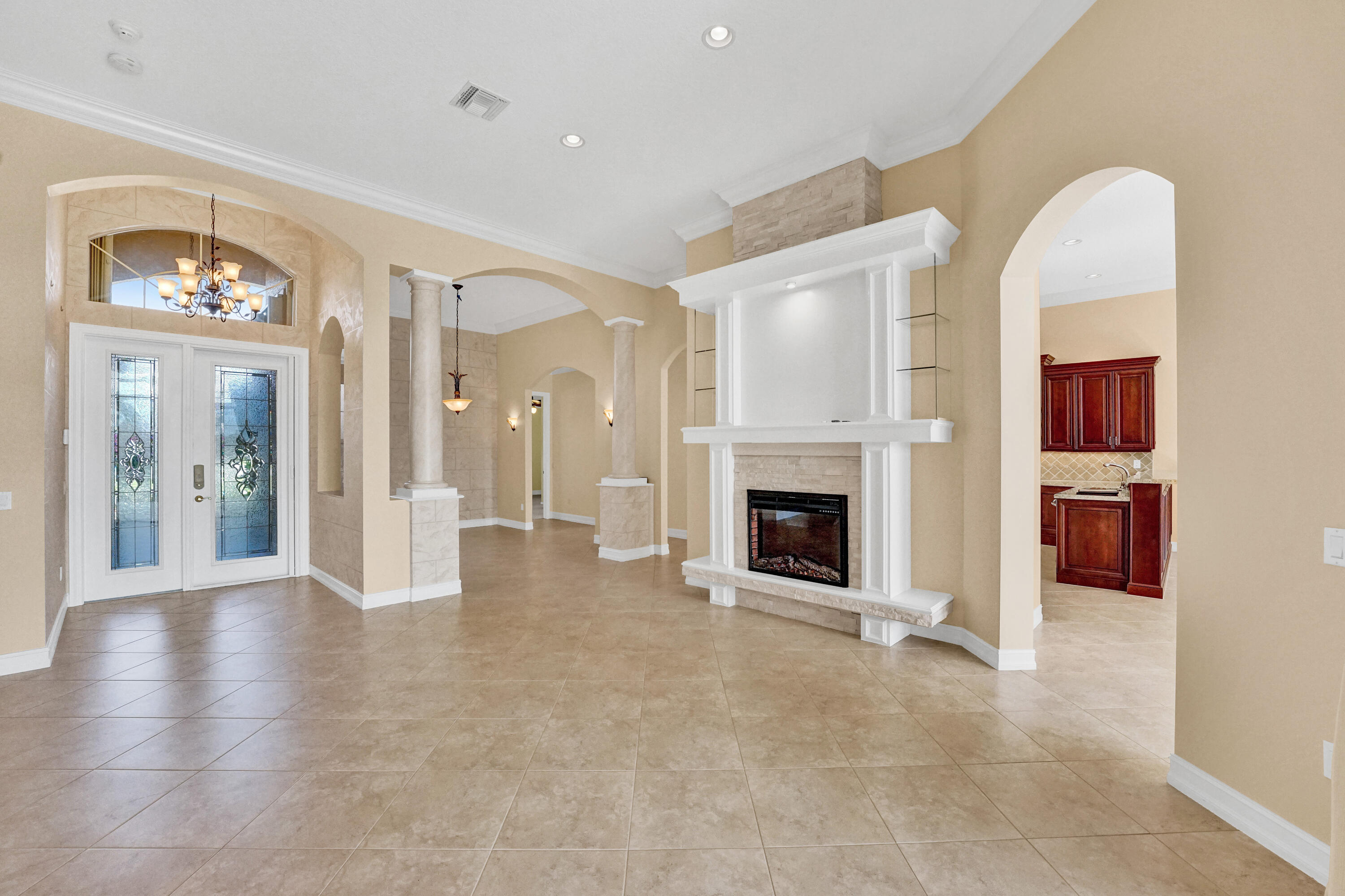 10720 Whitewind Circle Boynton Beach, FL 33473 - Photo 8 of 35 RJP02633