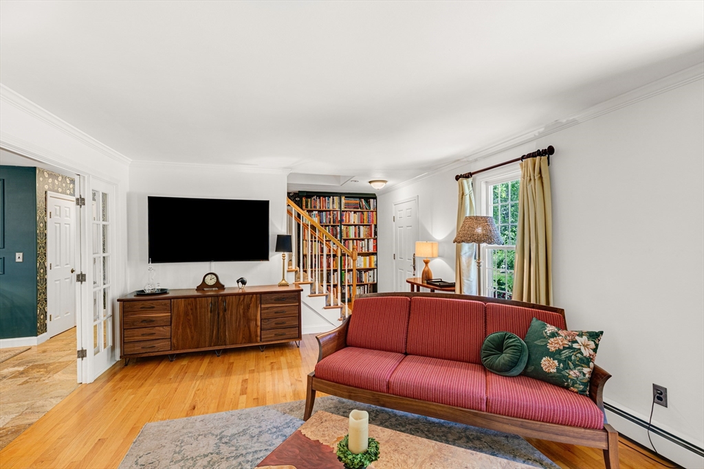 439 Wethersfield Street Rowley, MA 01969 - Photo 12 of 42