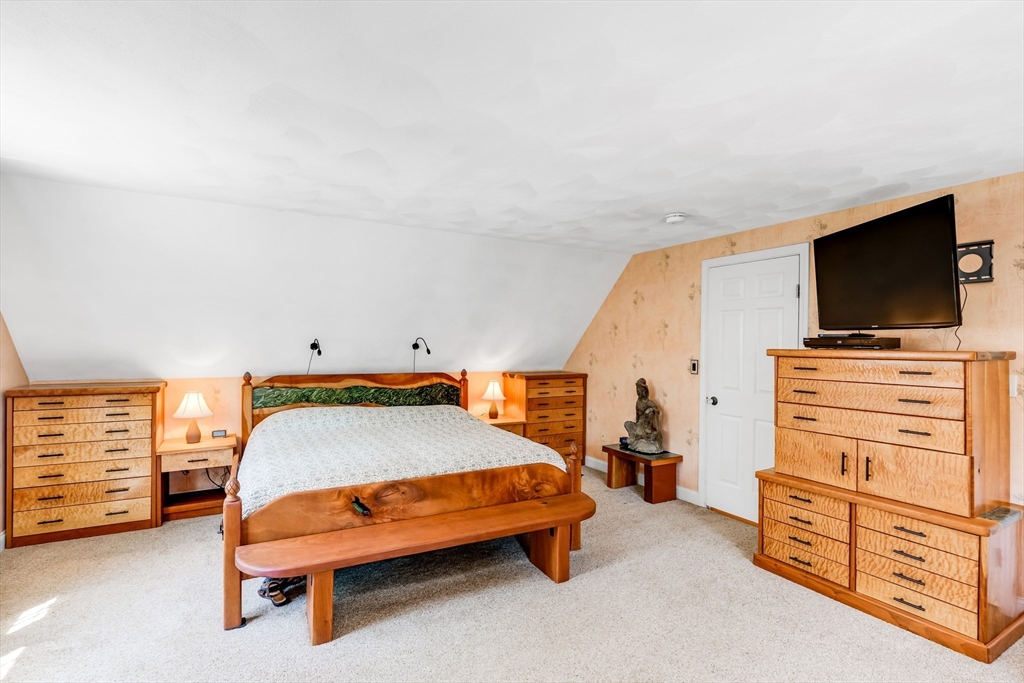 439 Wethersfield Street Rowley, MA 01969 - Photo 18 of 42