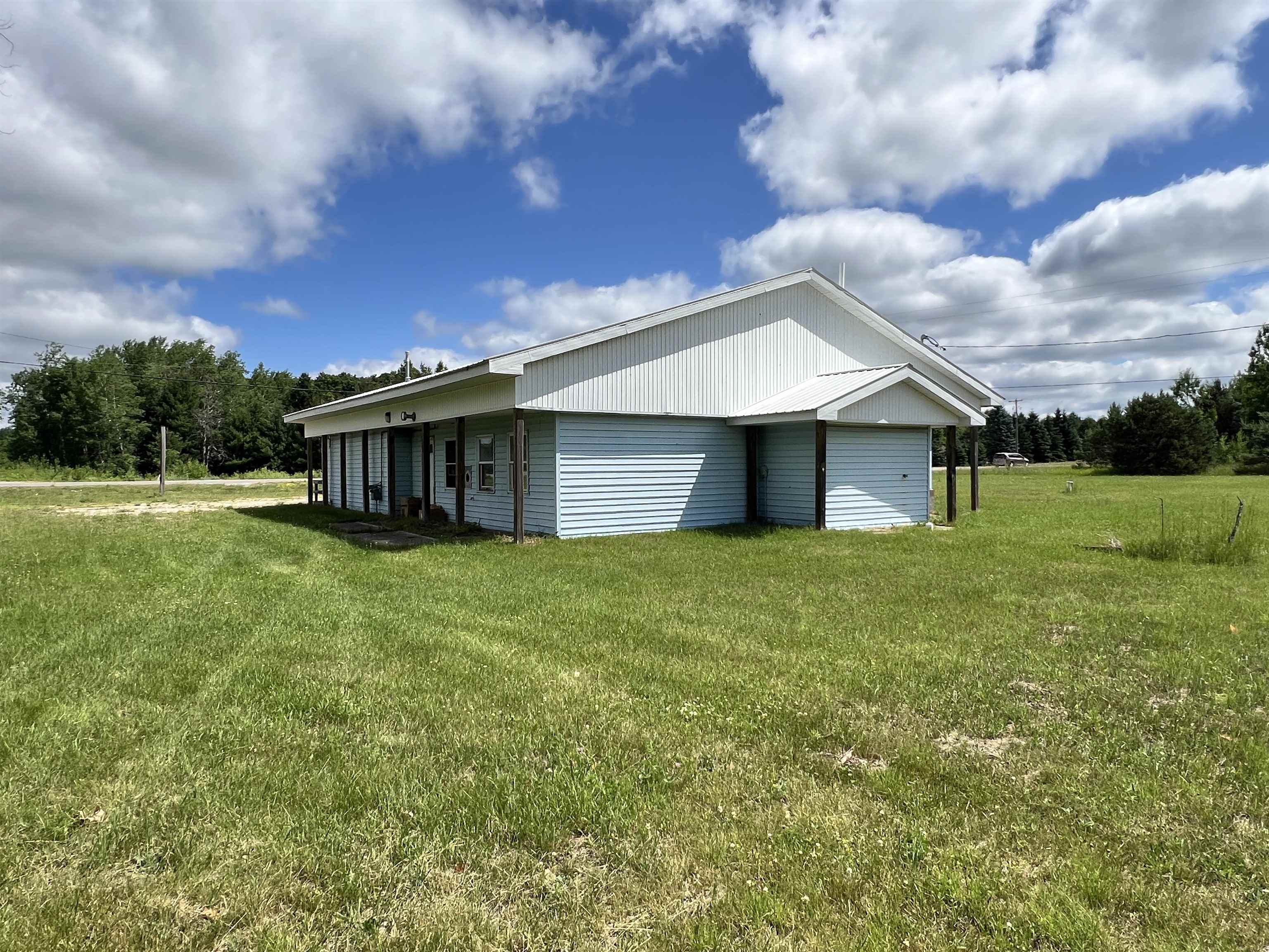 6020 East 34 Road Cadillac, MI 49601 - Photo 2 of 21 1942417-41e06aab-1595-494c-abdb-abf2dfbd2f32.JPG