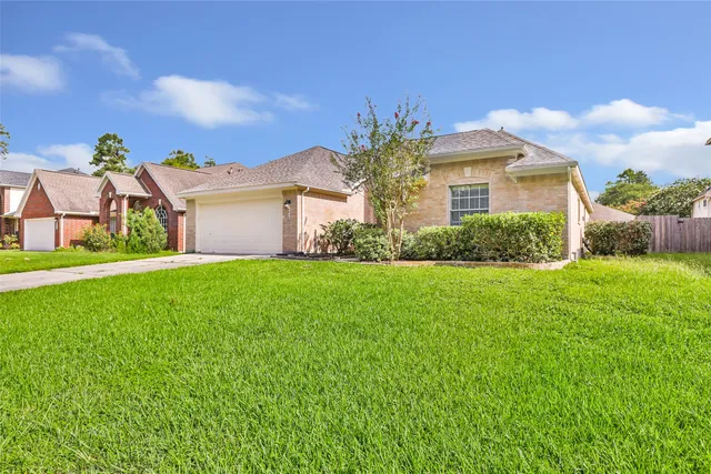 $295,000 | 1519 Sandy Park Drive, Kingwood, TX 77339