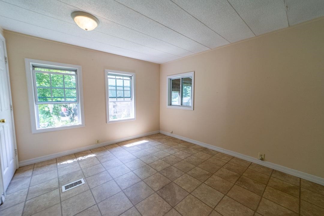 368 N Road Danbury, NH 03230 - Photo 6 of 15