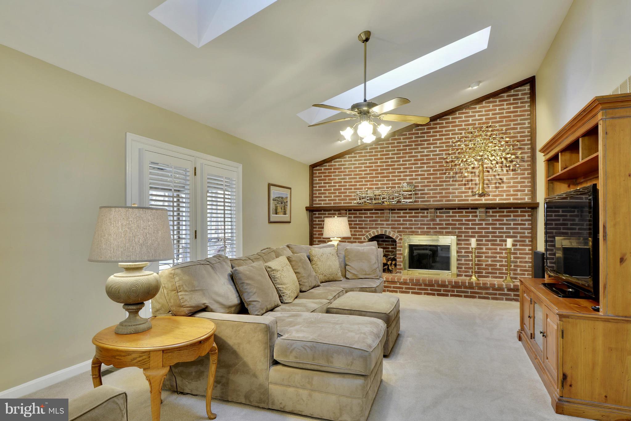 14609 Manor Road Phoenix, MD 21131 - Photo 5 of 30 Family Room