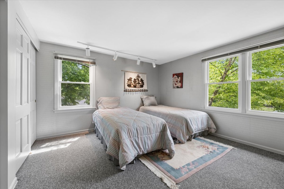 3724 Winnetka Road Glenview, IL 60026 - Photo 22 of 33