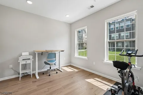 $930,000 | 10 Cortland Court, Livingston, NJ 07039