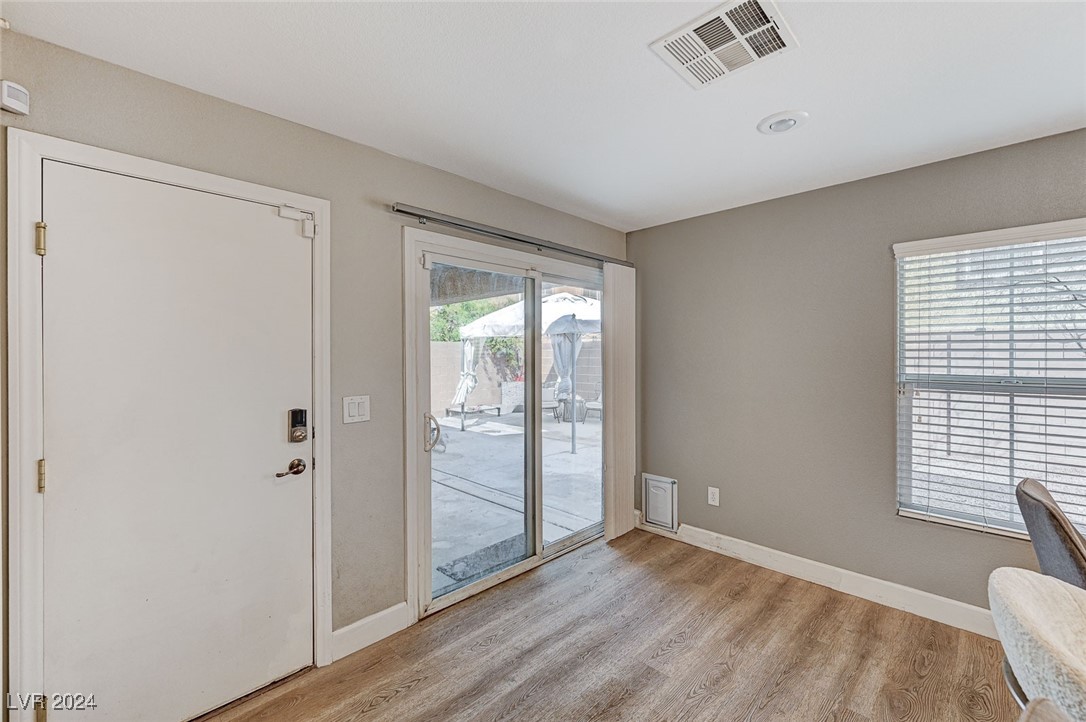 3370 Cave Primrose Street Las Vegas, NV 89117 - Photo 15 of 48
