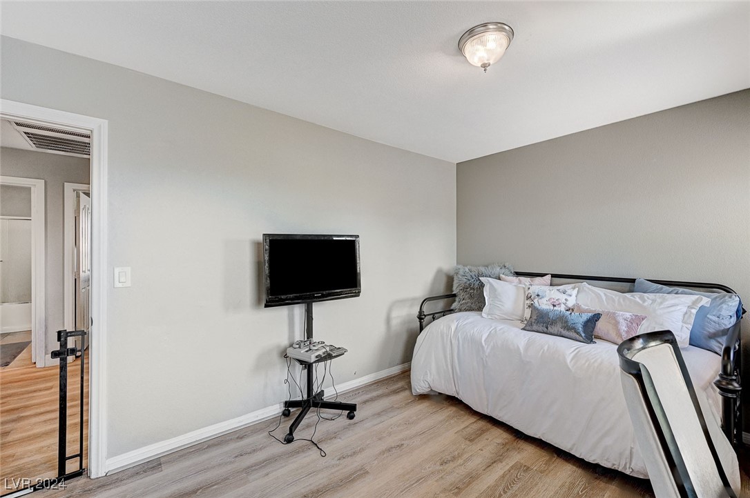 3370 Cave Primrose Street Las Vegas, NV 89117 - Photo 30 of 48