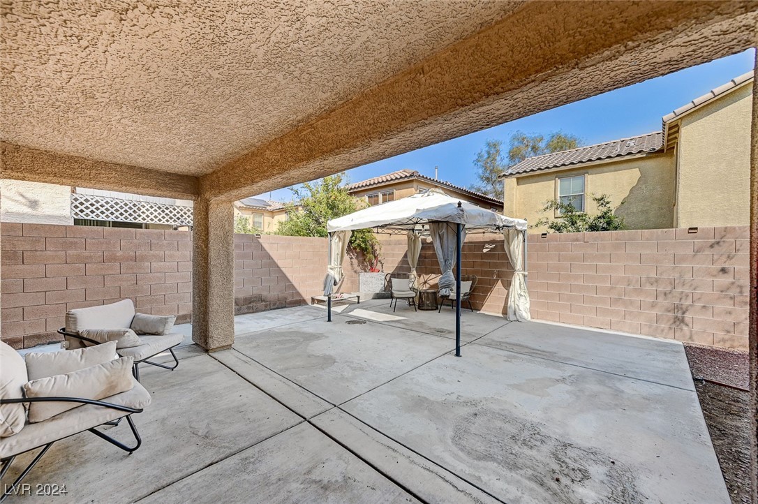 3370 Cave Primrose Street Las Vegas, NV 89117 - Photo 38 of 48
