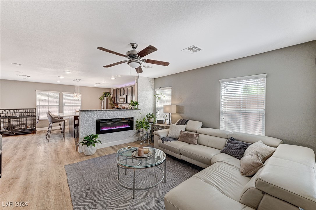 3370 Cave Primrose Street Las Vegas, NV 89117 - Photo 6 of 48