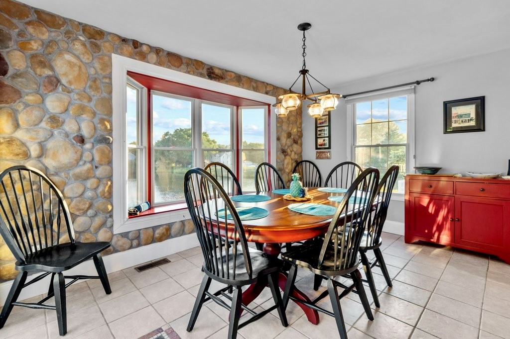 150 Old Mill Boulevard Warwick, RI 02889 - Photo 12 of 40