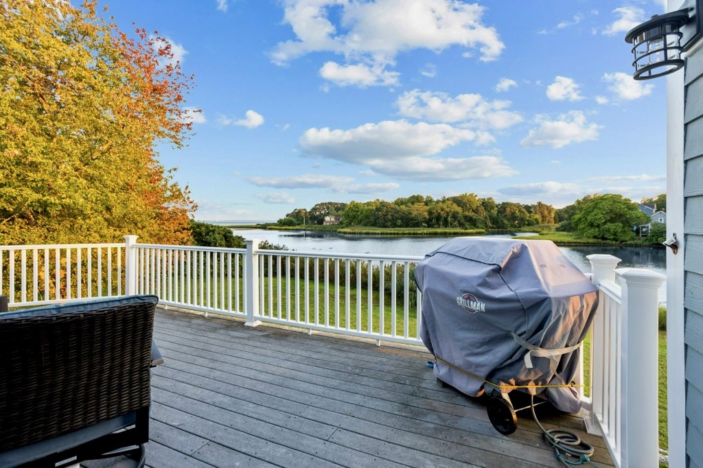 150 Old Mill Boulevard Warwick, RI 02889 - Photo 13 of 40