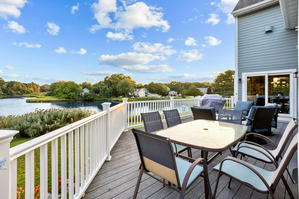 150 Old Mill Boulevard Warwick, RI 02889 - Photo 15 of 40