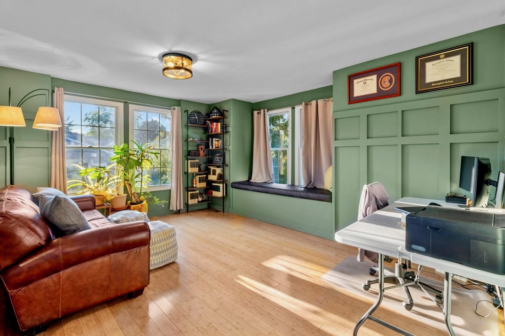 150 Old Mill Boulevard Warwick, RI 02889 - Photo 21 of 40