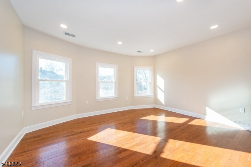 50 Grand Avenue Ridgefield Park, NJ 07660 - Photo 28 of 35