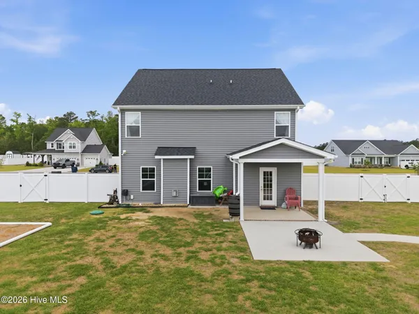$430,000 | 966 Appaloosa Trail, Greenville, NC 27858