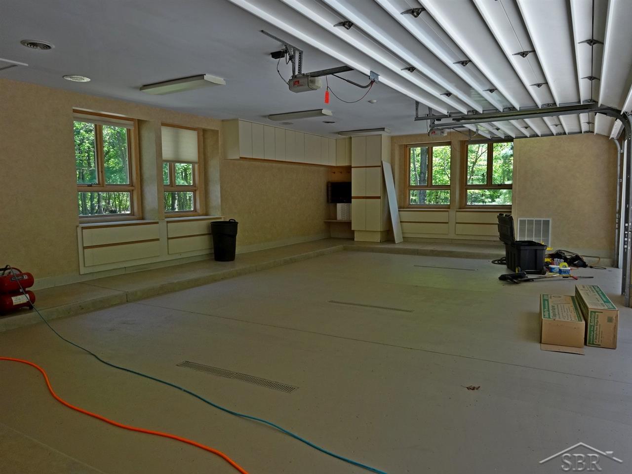 11440 Geddes Road Freeland, MI 48623 - Photo 20 of 55 31291717-19.JPG