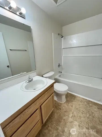 $2,350 | 17627 29th Avenue Northeast, Marysville, WA 98271