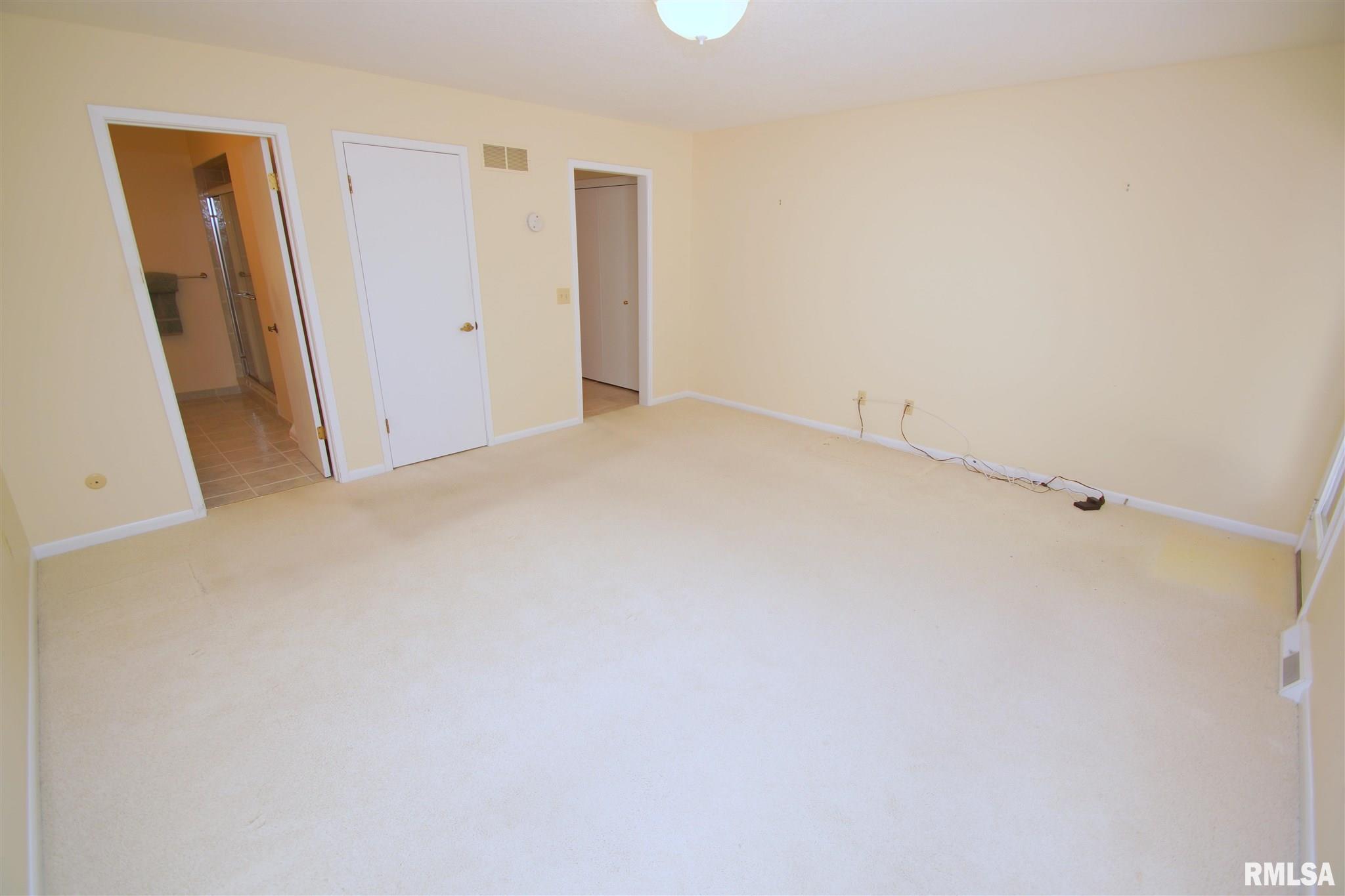3322 East Ridge Place Bettendorf, IA 52722 - Photo 11 of 24 Gallery Image 11