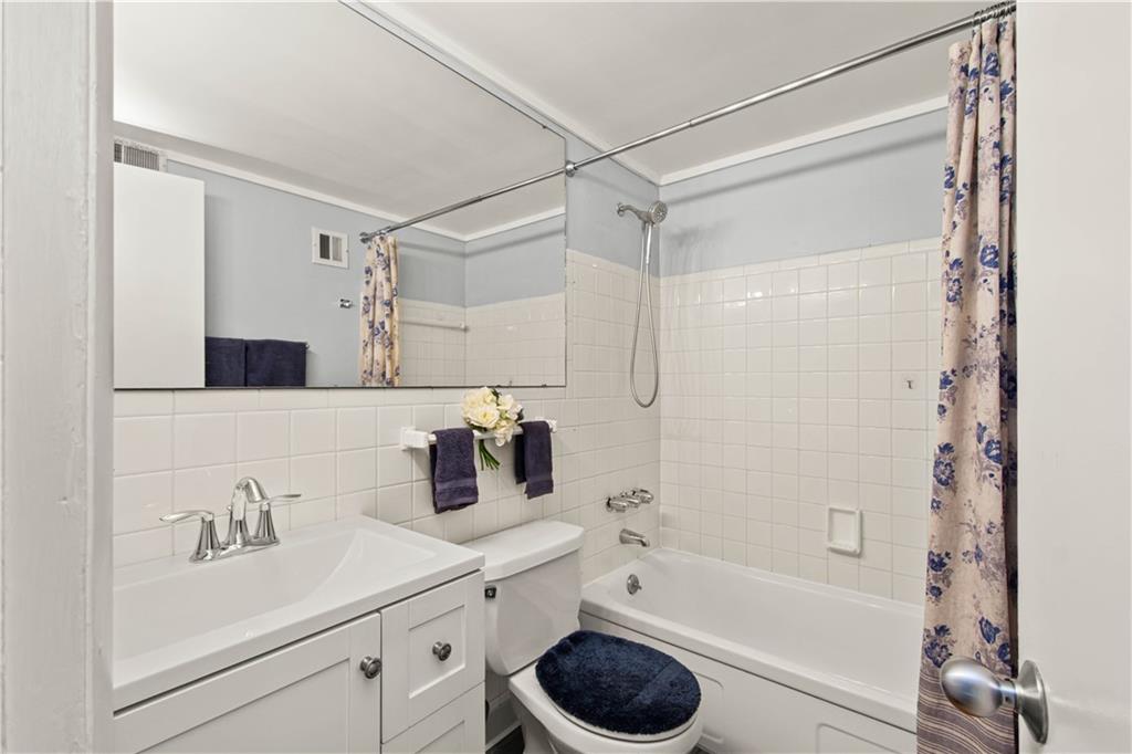 55 Highland Road, Unit 205 Bethel Park, PA 15102 - Photo 21 of 34