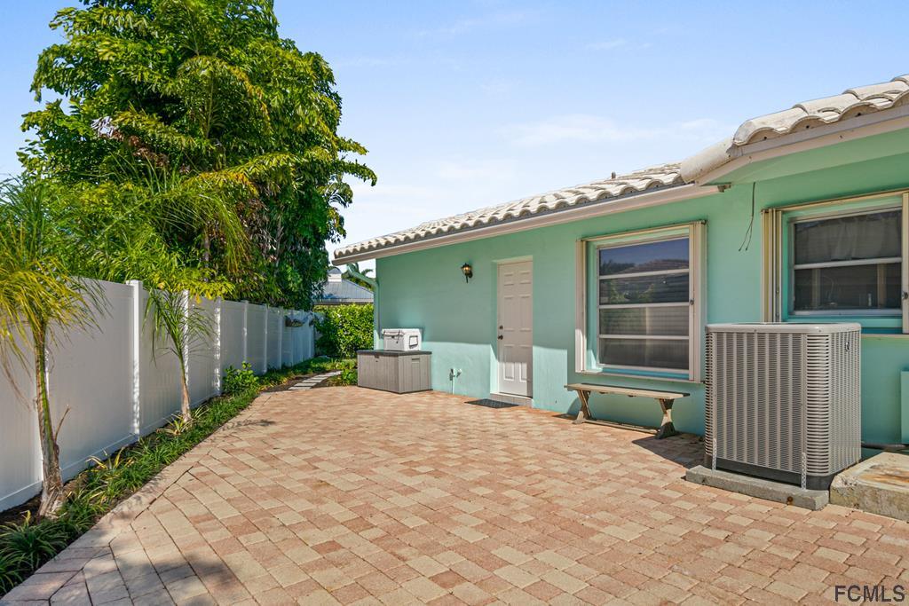 1008 Southwest 11th Terrace Boca Raton, FL 33486 - Photo 30 of 32