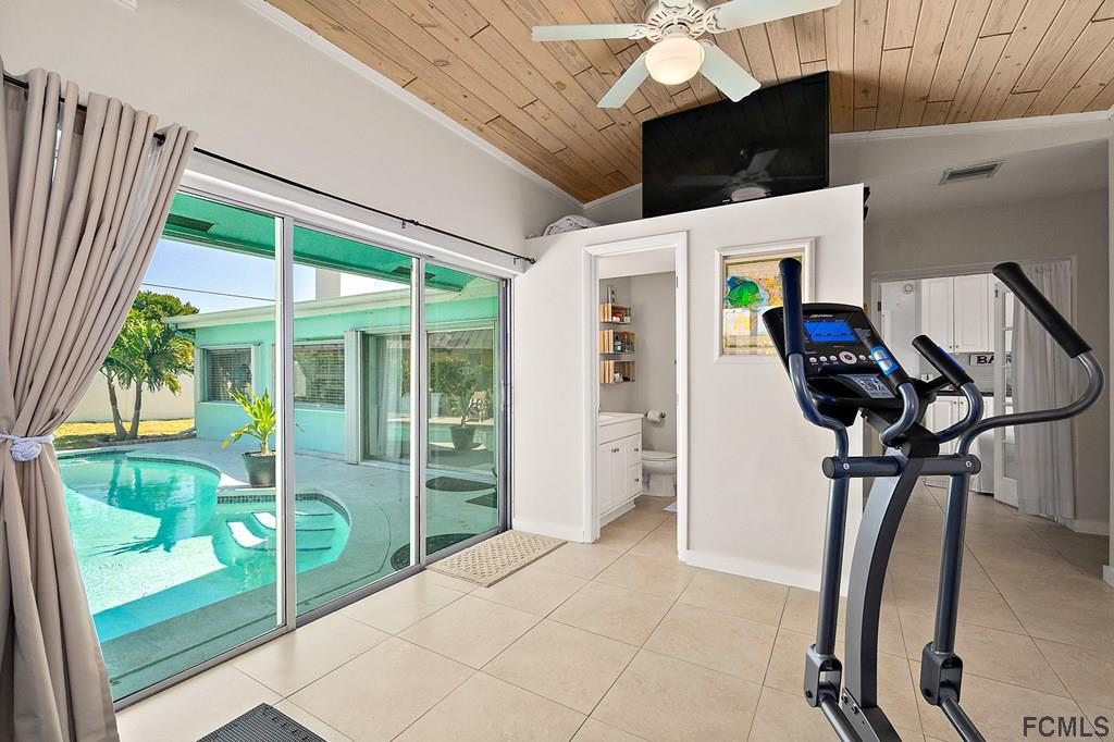 1008 Southwest 11th Terrace Boca Raton, FL 33486 - Photo 8 of 32