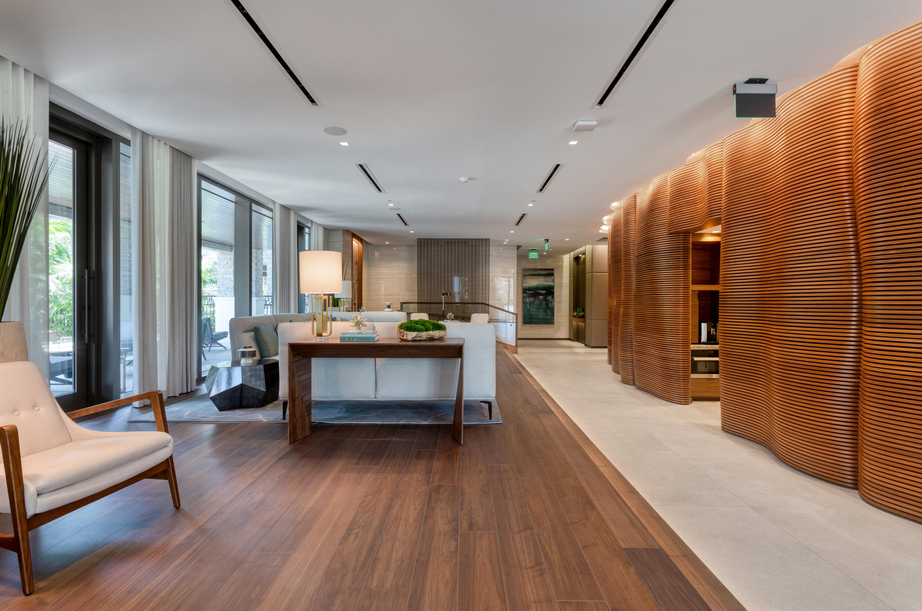 200 Southeast Mizner Boulevard, Unit 518 Boca Raton, FL 33432 - Photo 35 of 62 FRONT LOUNGE