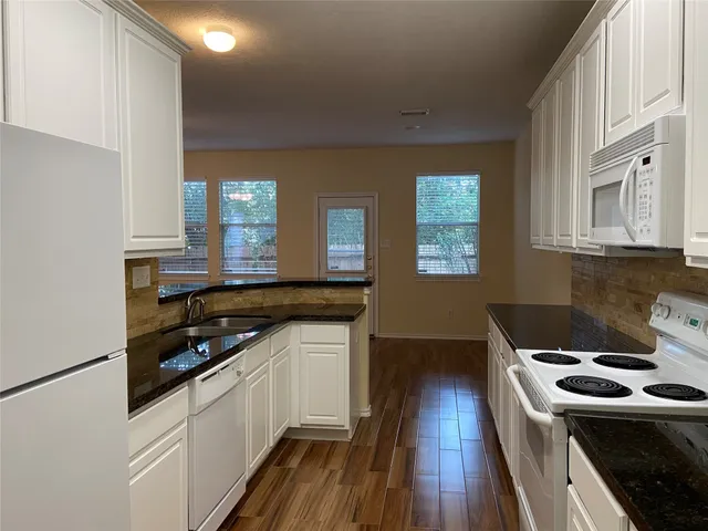 $1,995 | 75 Summer Haze Circle, The Woodlands, TX 77382