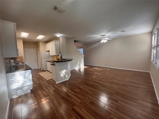 $1,995 | 75 Summer Haze Circle, The Woodlands, TX 77382