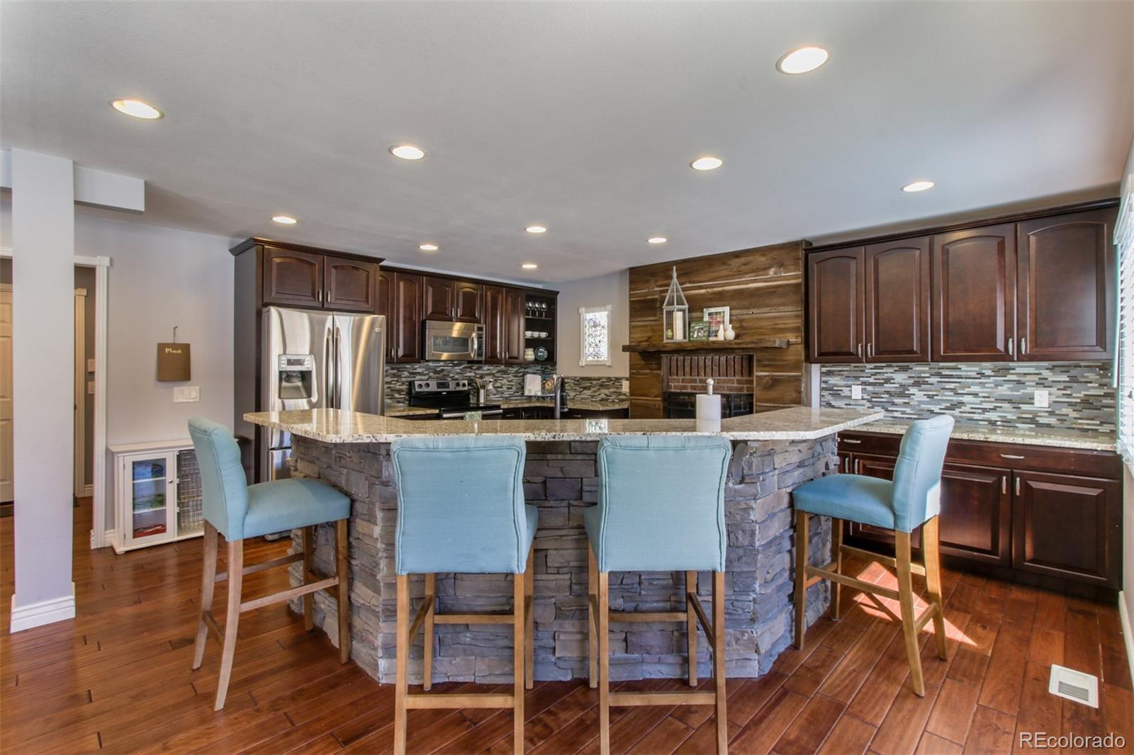 8752 South Elk Street Highlands Ranch, CO 80126 - Photo 12 of 34 Gallery Image 12