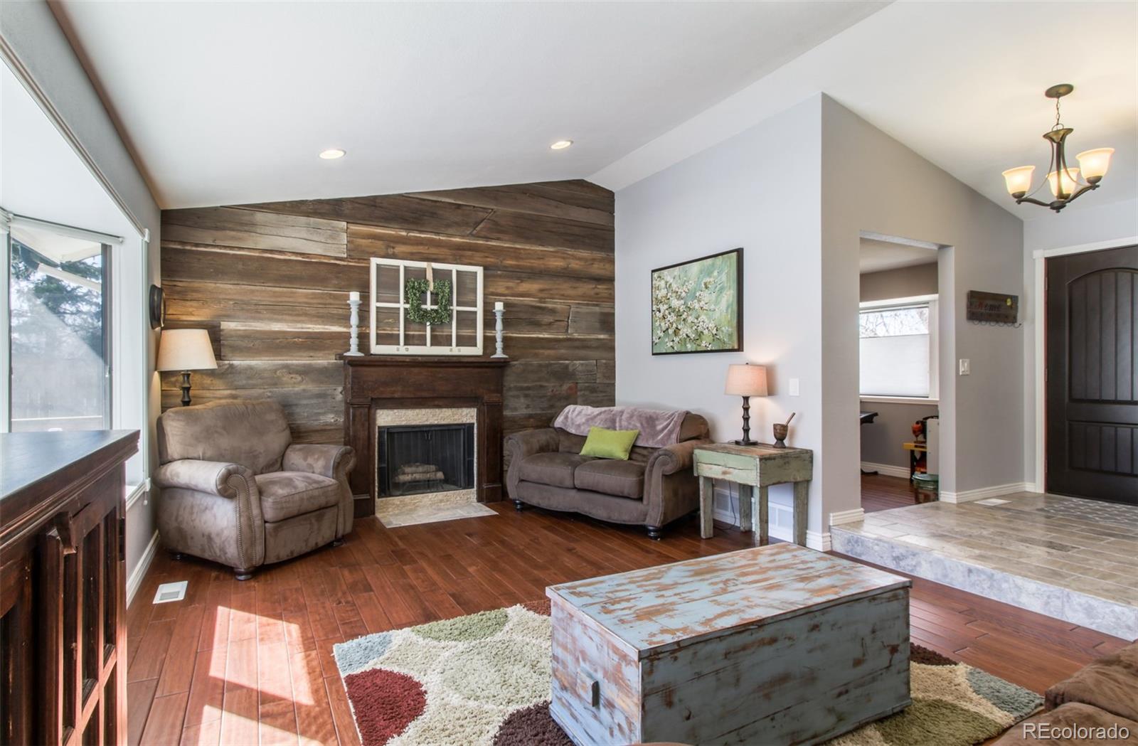8752 South Elk Street Highlands Ranch, CO 80126 - Photo 3 of 34 Gallery Image 3