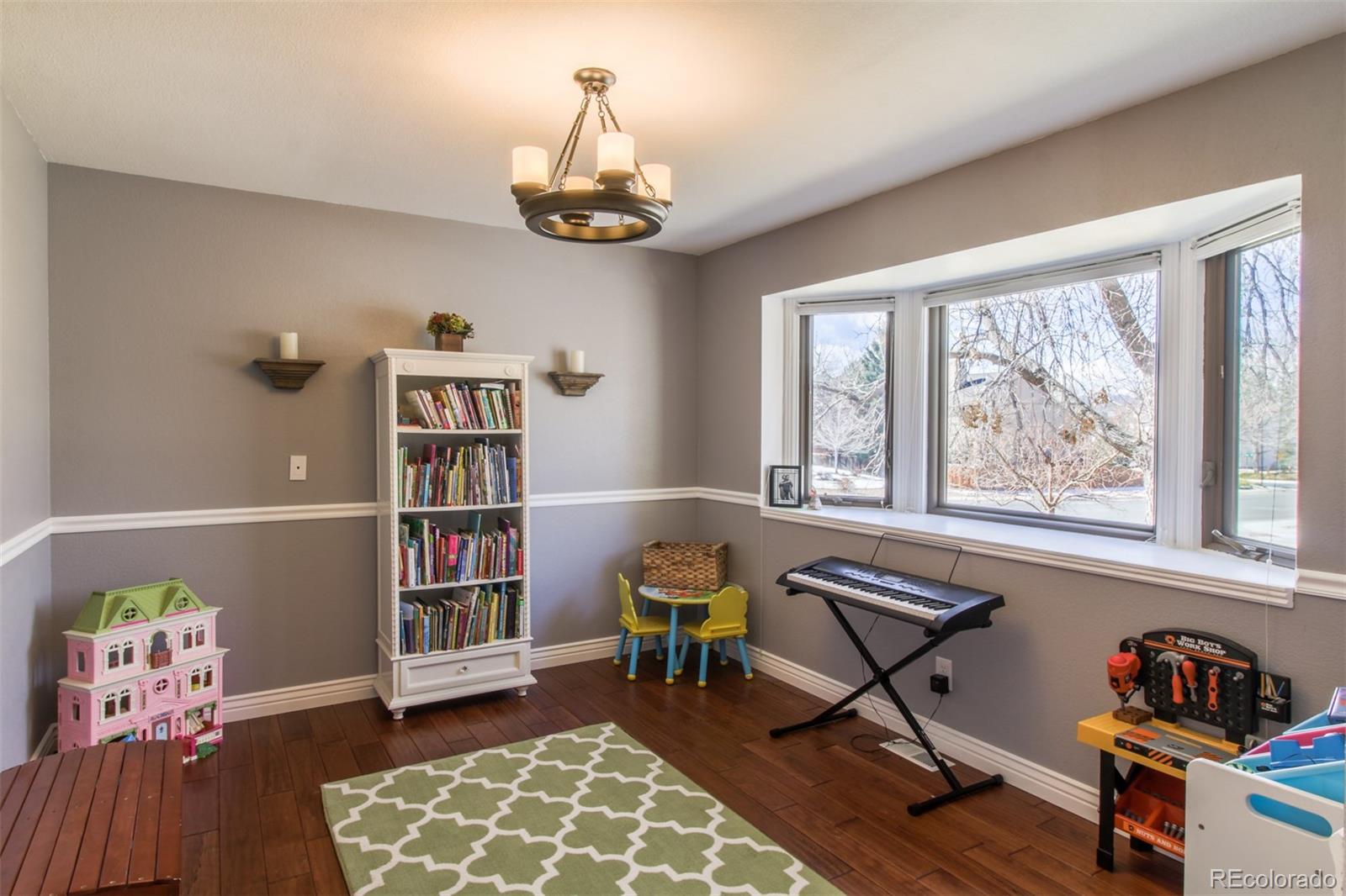 8752 South Elk Street Highlands Ranch, CO 80126 - Photo 8 of 34 Gallery Image 8