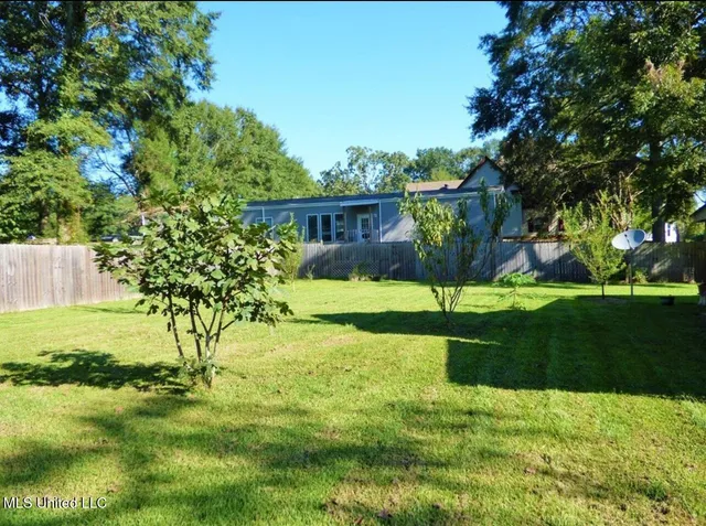 $130,000 | 1057 Oak Avenue, McComb, MS 39648