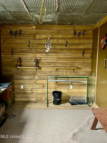 $130,000 | 1057 Oak Avenue, McComb, MS 39648