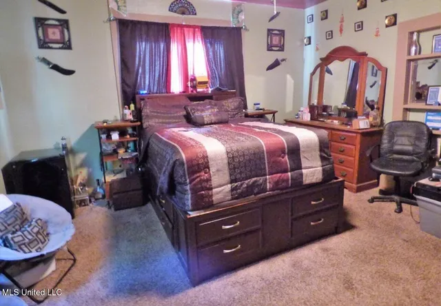 $130,000 | 1057 Oak Avenue, McComb, MS 39648