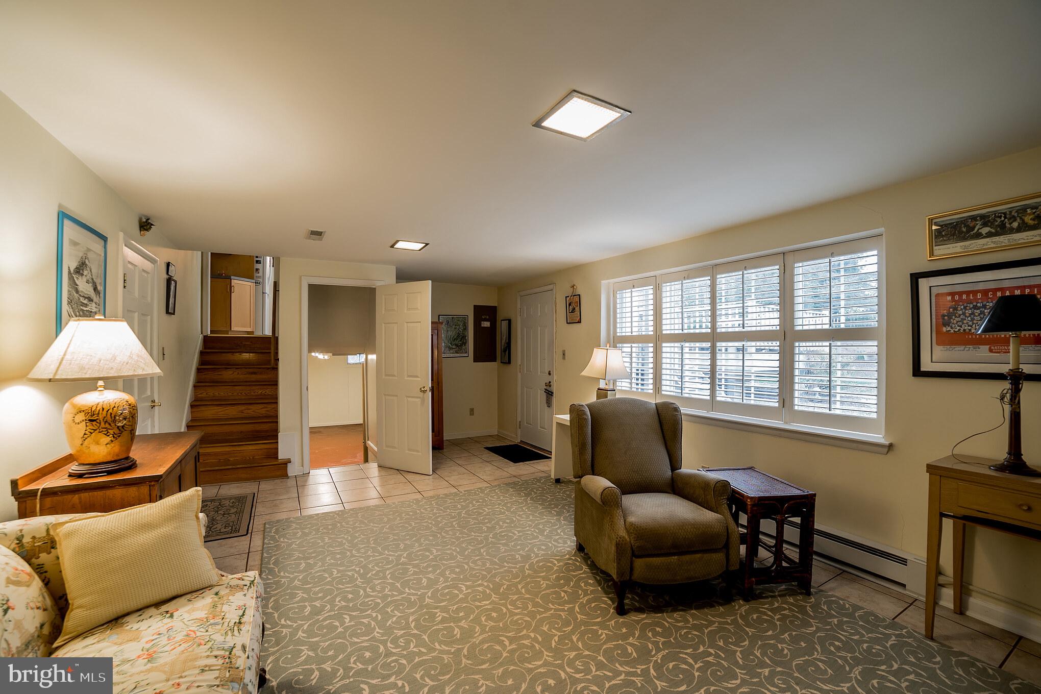 6123 Haddon Hall Road Baltimore, MD 21212 - Photo 22 of 27 family room right off kitchen