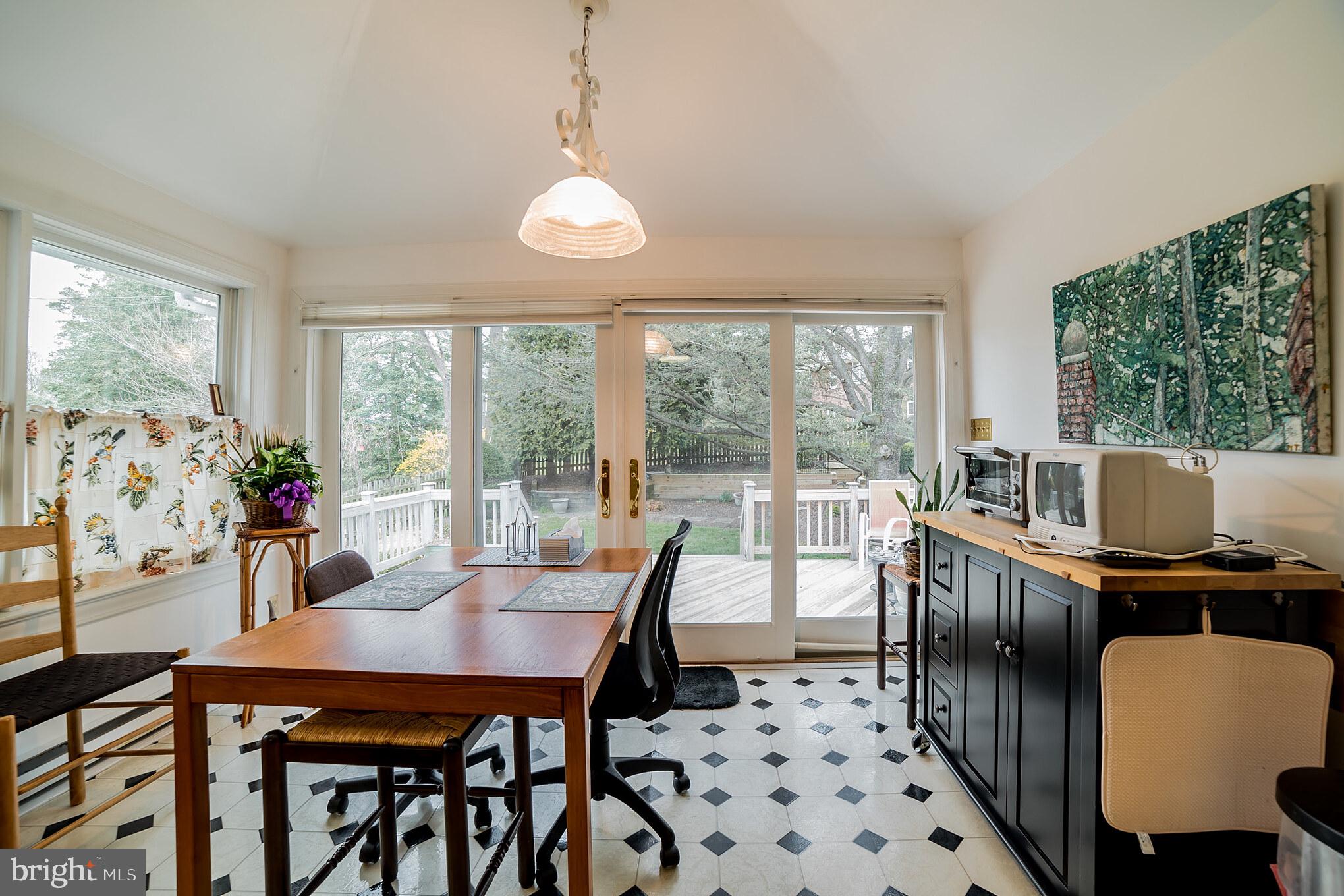 6123 Haddon Hall Road Baltimore, MD 21212 - Photo 10 of 27 Breakfast room brings the outdoors inside