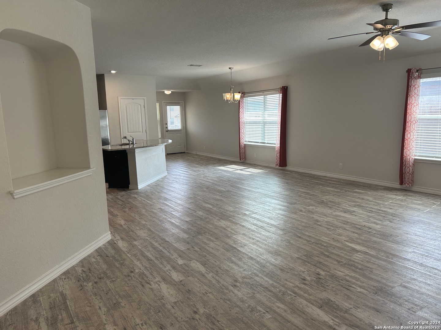 216 Grand Rapids Cibolo, TX 78108 - Photo 5 of 18