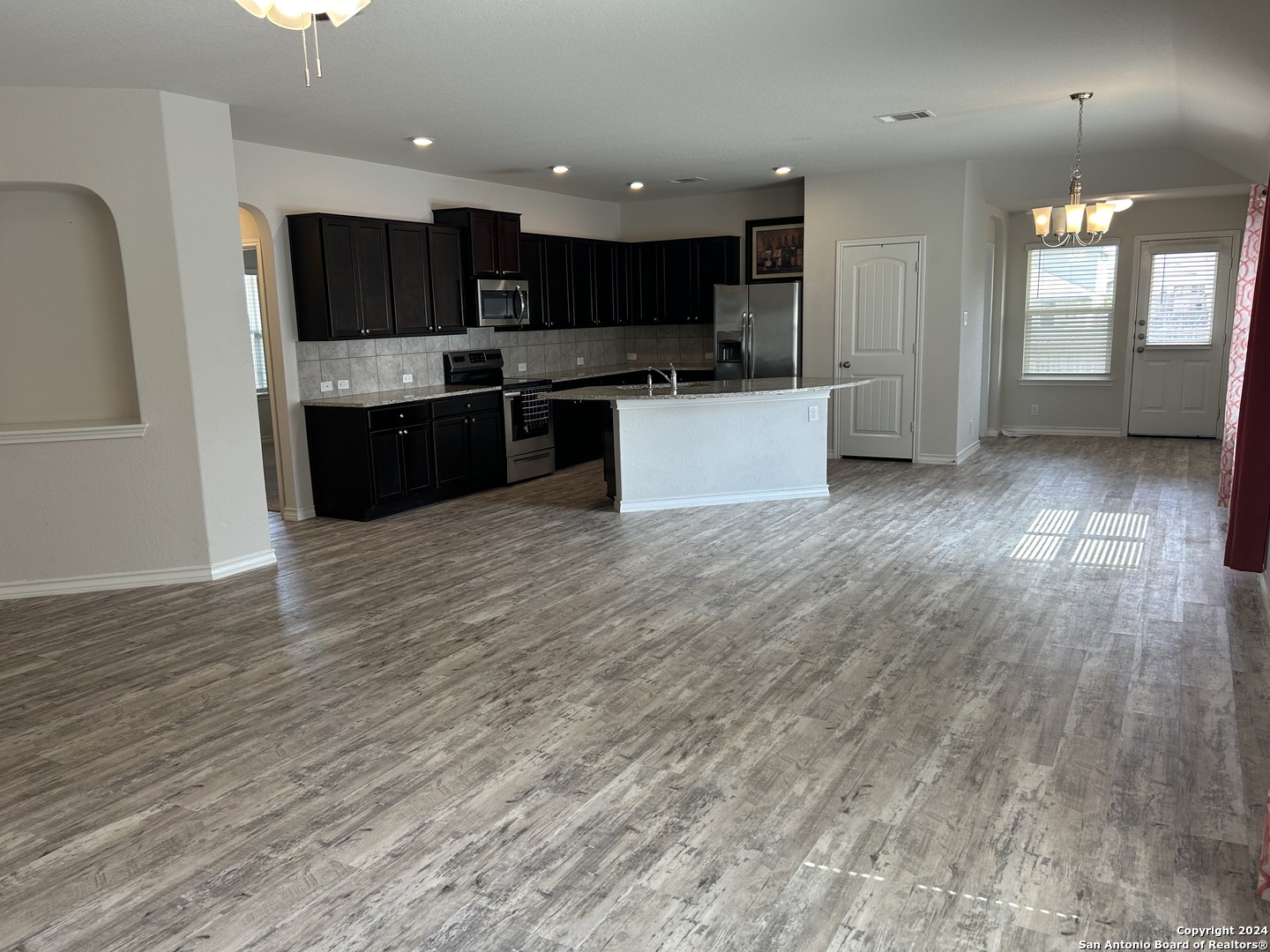 216 Grand Rapids Cibolo, TX 78108 - Photo 6 of 18